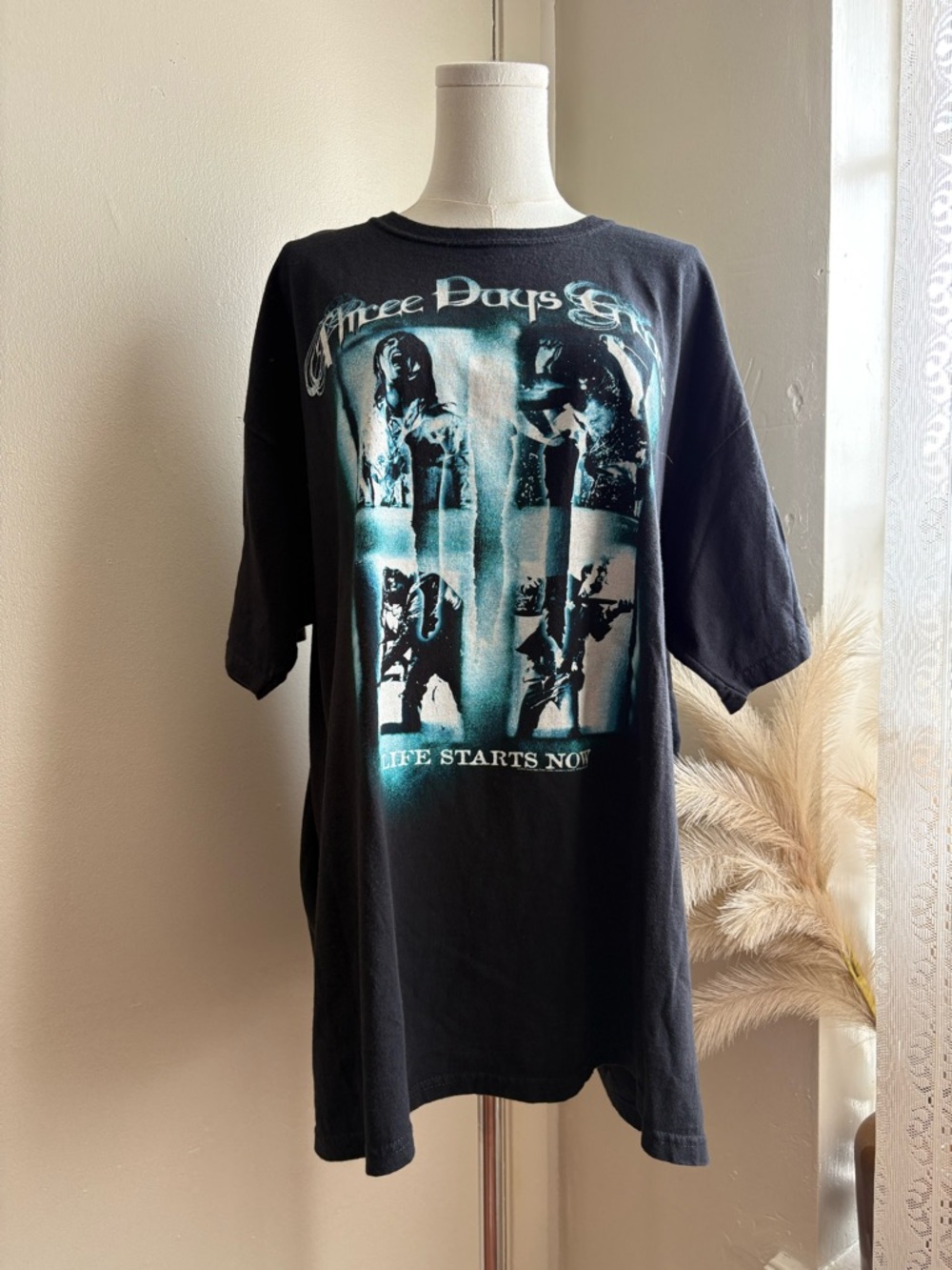 Three days grace 2010 Life starts now band tour t-shirt